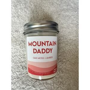 Mountain Daddy Clean Soy Candle Oak Moss +‎ Amber w/ Curated Spotify Playlist